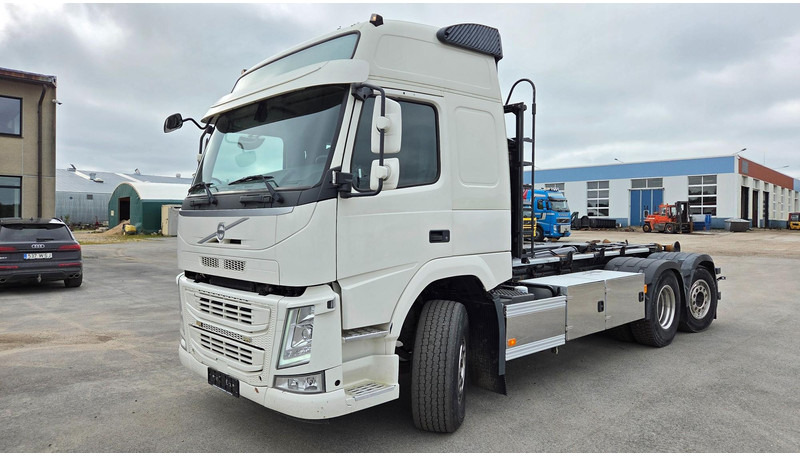 Volvo FM460 6X2*4 - Horgos rakodó teherautó: 1 kép. Volvo FM460 6X2*4 - Horgos rakodó teherautó: 1 kép.