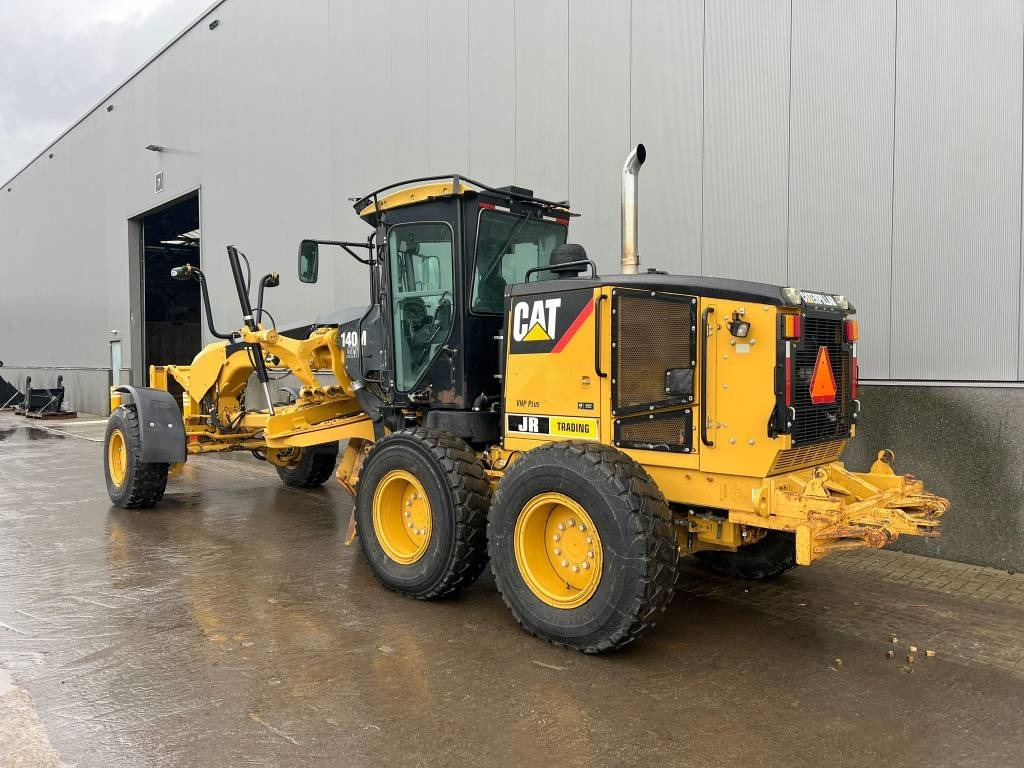 CAT 140 M AWD - Gréder: 3 kép. CAT 140 M AWD - Gréder: 3 kép.