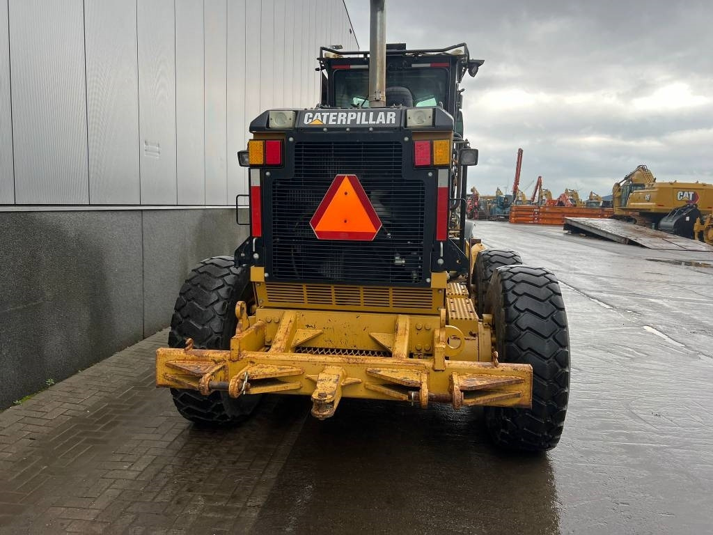 CAT 140 M AWD - Gréder: 4 kép. CAT 140 M AWD - Gréder: 4 kép.