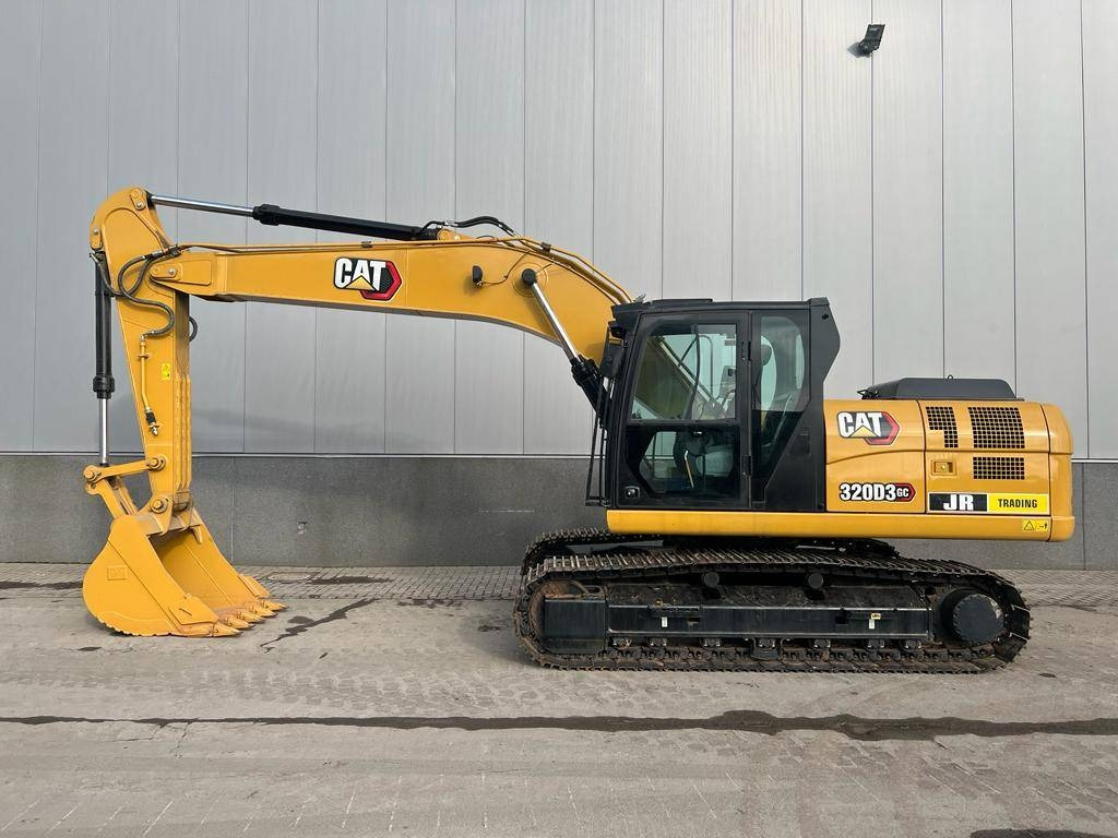 CAT 320 D3 GC (New / Non CE Certified)  - Lánctalpas kotró: 1 kép. CAT 320 D3 GC (New / Non CE Certified)  - Lánctalpas kotró: 1 kép.