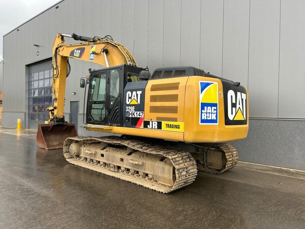 CAT 329 E LN - Lánctalpas kotró: 3 kép. CAT 329 E LN - Lánctalpas kotró: 3 kép.