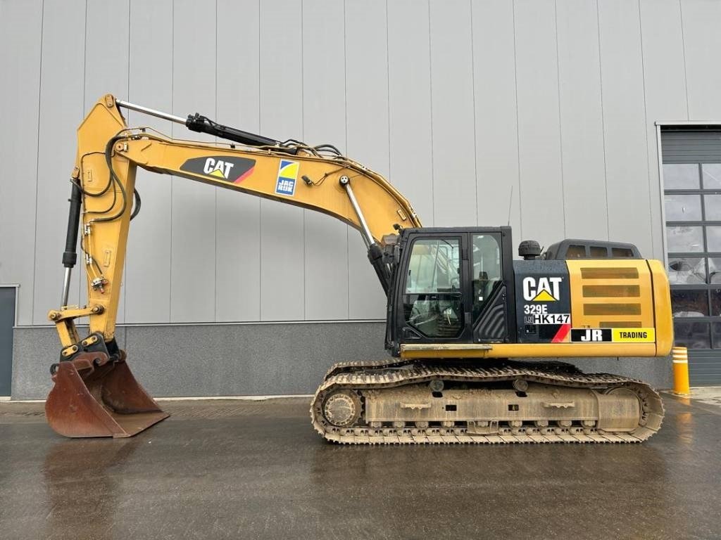 CAT 329 E LN - Lánctalpas kotró: 1 kép. CAT 329 E LN - Lánctalpas kotró: 1 kép.