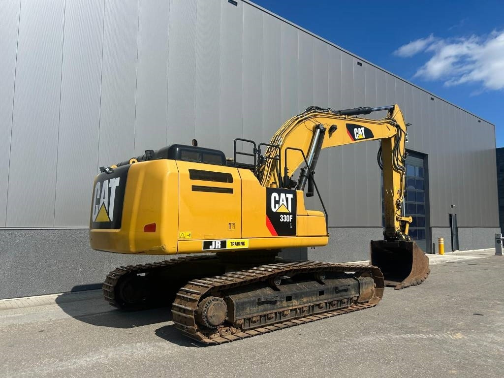 CAT 330 FL - Lánctalpas kotró: 5 kép. CAT 330 FL - Lánctalpas kotró: 5 kép.