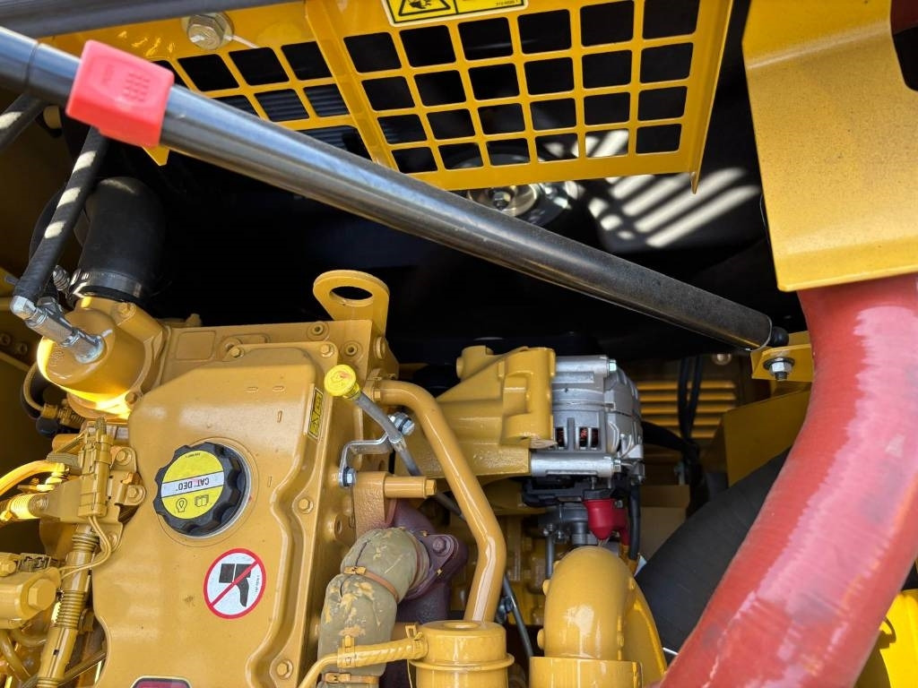 Új Lánctalpas kotró CAT 336 (New / Non CE Certified): 14 kép.