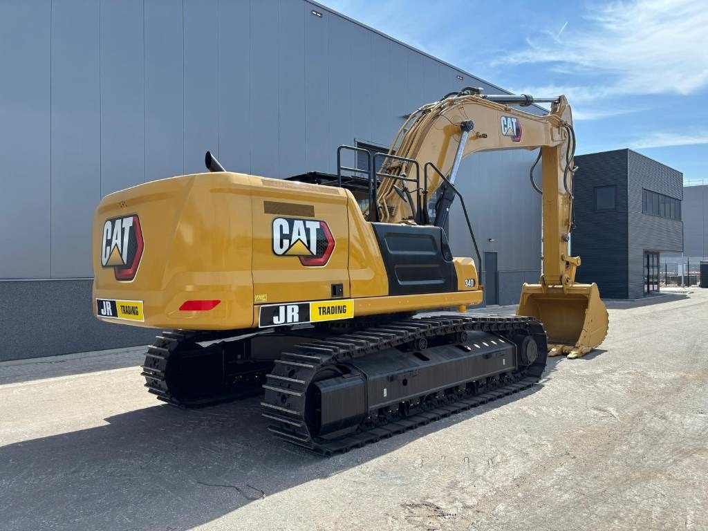 CAT 340 - Lánctalpas kotró: 5 kép. CAT 340 - Lánctalpas kotró: 5 kép.