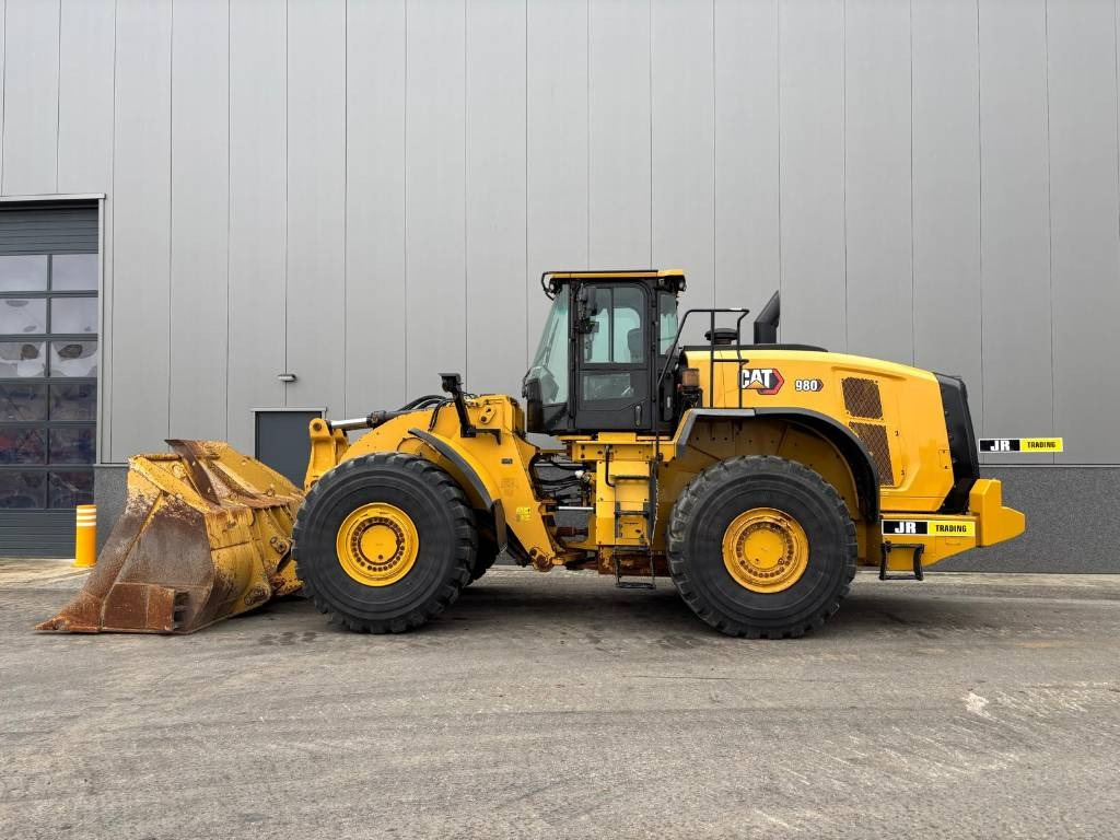 CAT 980  - Gumikerekes homlokrakodó: 1 kép. CAT 980  - Gumikerekes homlokrakodó: 1 kép.