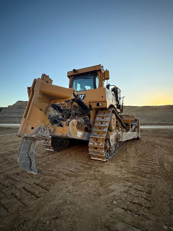 CAT D 10 T 2 (Coming soon) - Buldózer: 5 kép. CAT D 10 T 2 (Coming soon) - Buldózer: 5 kép.