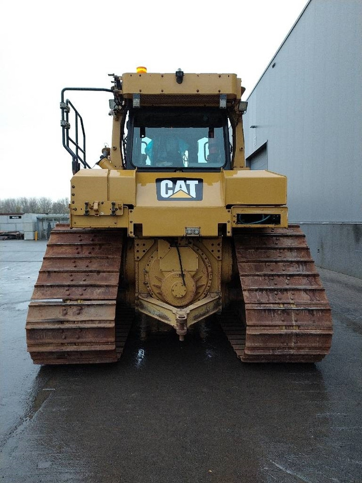 CAT D 6 T LGP (CE / New UC) - Buldózer: 3 kép. CAT D 6 T LGP (CE / New UC) - Buldózer: 3 kép.