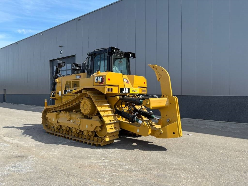 CAT D 8 - D 8 GC - D 8 T - D 8 R - Buldózer: 3 kép. CAT D 8 - D 8 GC - D 8 T - D 8 R - Buldózer: 3 kép.