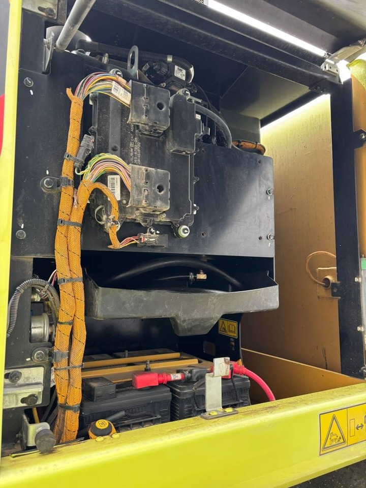 Gumikerekes kotró CAT M 320 F: 25 kép. Gumikerekes kotró CAT M 320 F: 25 kép.