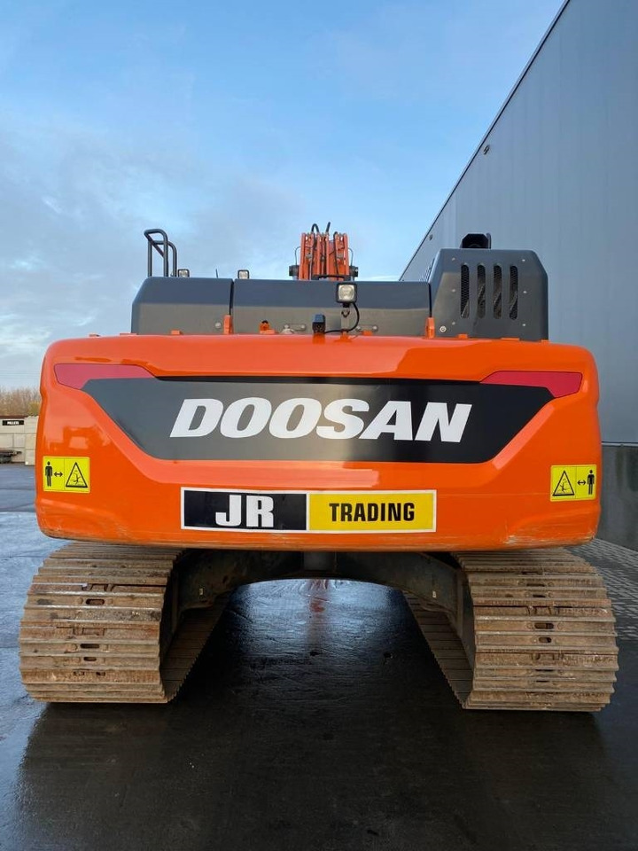 Doosan DX 300 LC-7 - Lánctalpas kotró: 4 kép. Doosan DX 300 LC-7 - Lánctalpas kotró: 4 kép.