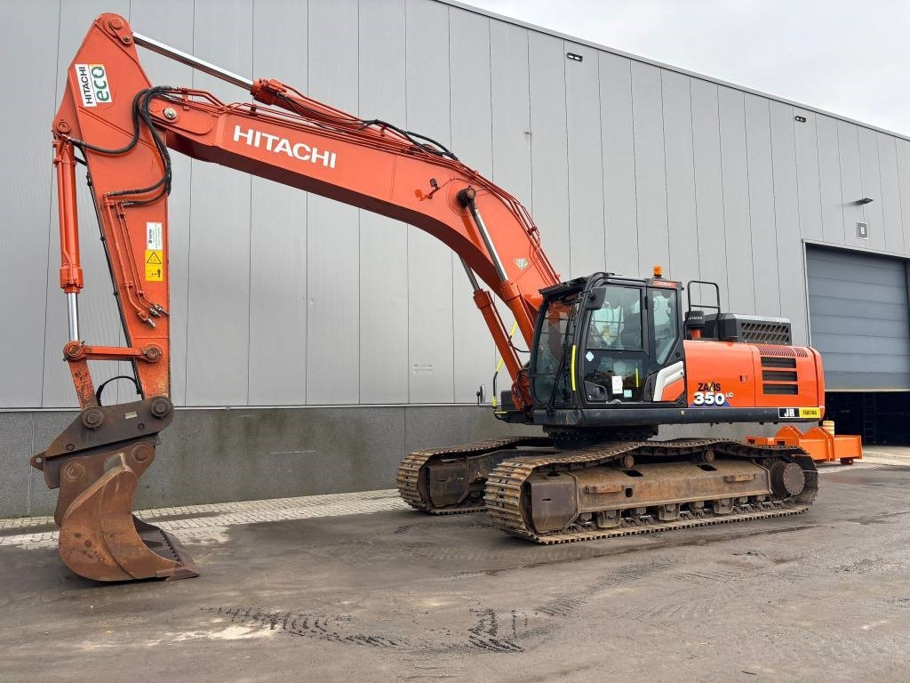 Hitachi ZX 350 LC-7  - Lánctalpas kotró: 2 kép. Hitachi ZX 350 LC-7  - Lánctalpas kotró: 2 kép.