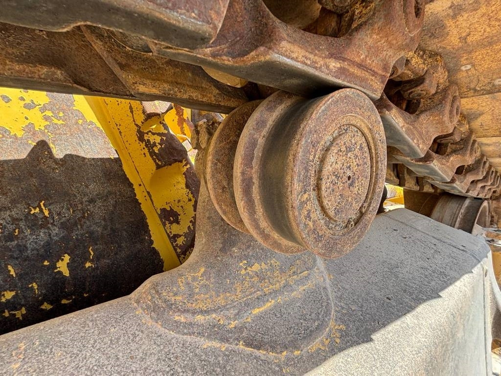 Buldózer Komatsu D 61 EX-24 (GPS Prepared): 34 kép. Buldózer Komatsu D 61 EX-24 (GPS Prepared): 34 kép.