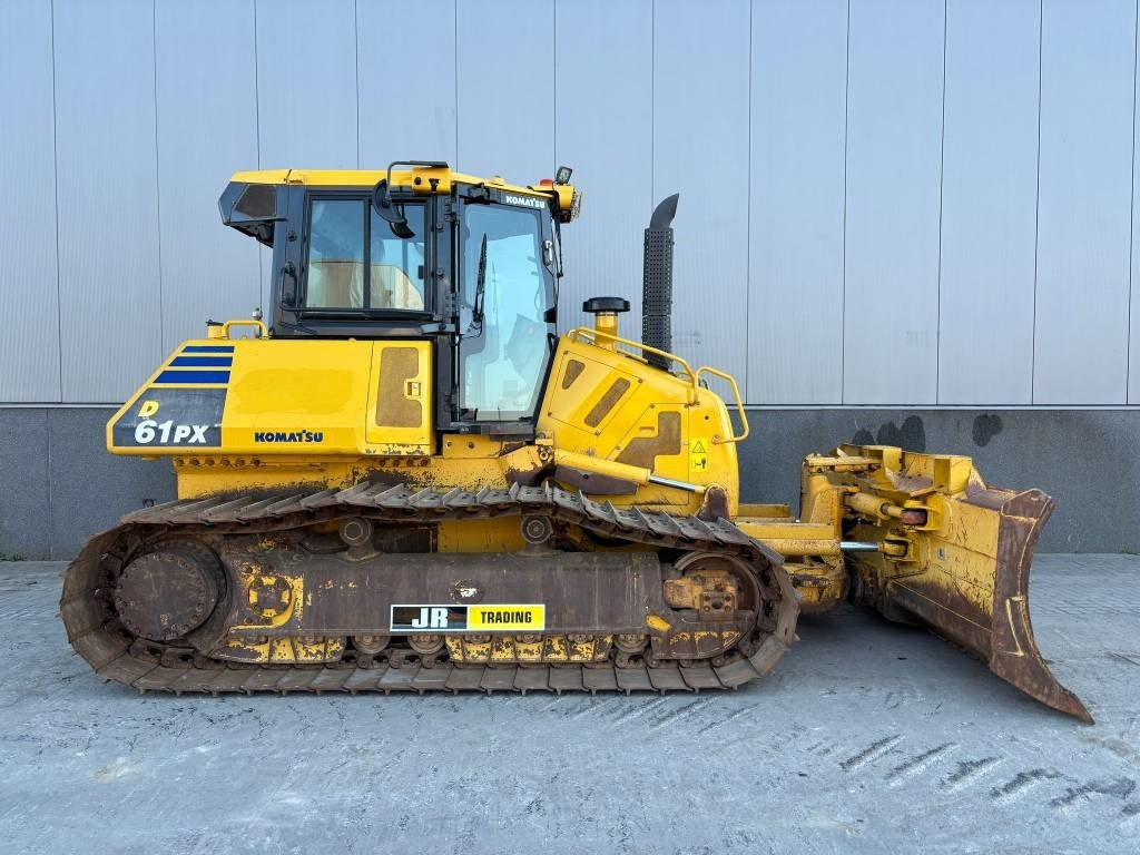Komatsu D 61 PX-23 - Buldózer: 5 kép. Komatsu D 61 PX-23 - Buldózer: 5 kép.