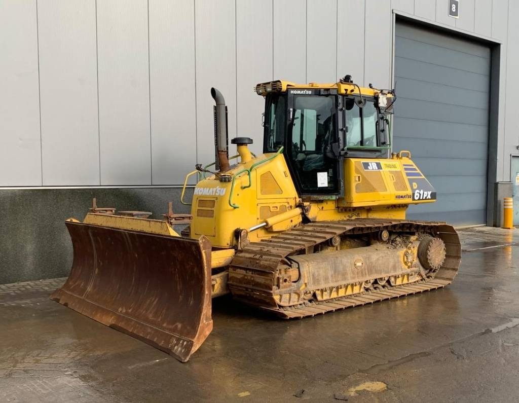 Komatsu D 61 PX-23 - Buldózer: 1 kép. Komatsu D 61 PX-23 - Buldózer: 1 kép.