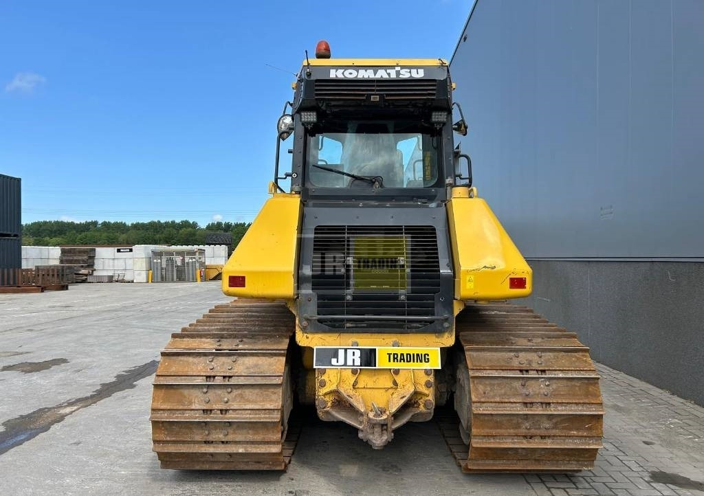Komatsu D 61 PXI-23 (Topcon intelligent system) - Buldózer: 3 kép. Komatsu D 61 PXI-23 (Topcon intelligent system) - Buldózer: 3 kép.