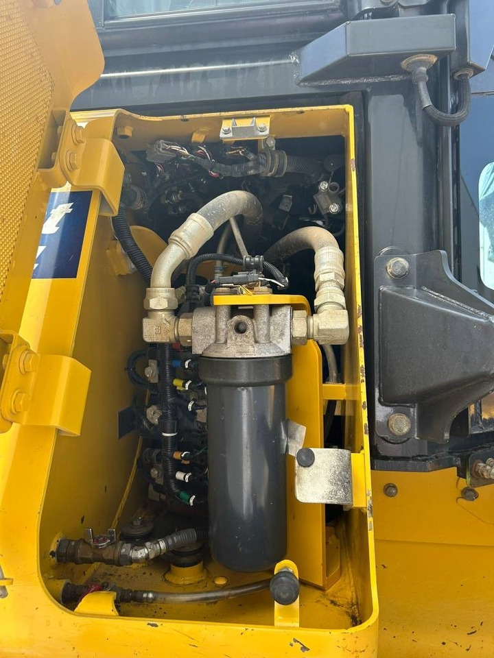 Buldózer Komatsu D 61 PXI-24 (Topcon intelligent system): 16 kép.