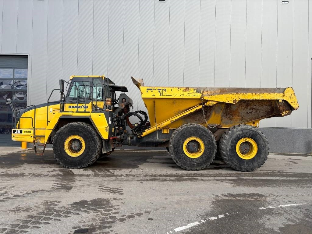 Komatsu HM 400-5  - Csuklós dömper: 2 kép. Komatsu HM 400-5  - Csuklós dömper: 2 kép.