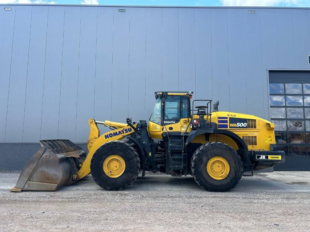 Komatsu WA 500-8EO - Gumikerekes homlokrakodó: 1 kép. Komatsu WA 500-8EO - Gumikerekes homlokrakodó: 1 kép.