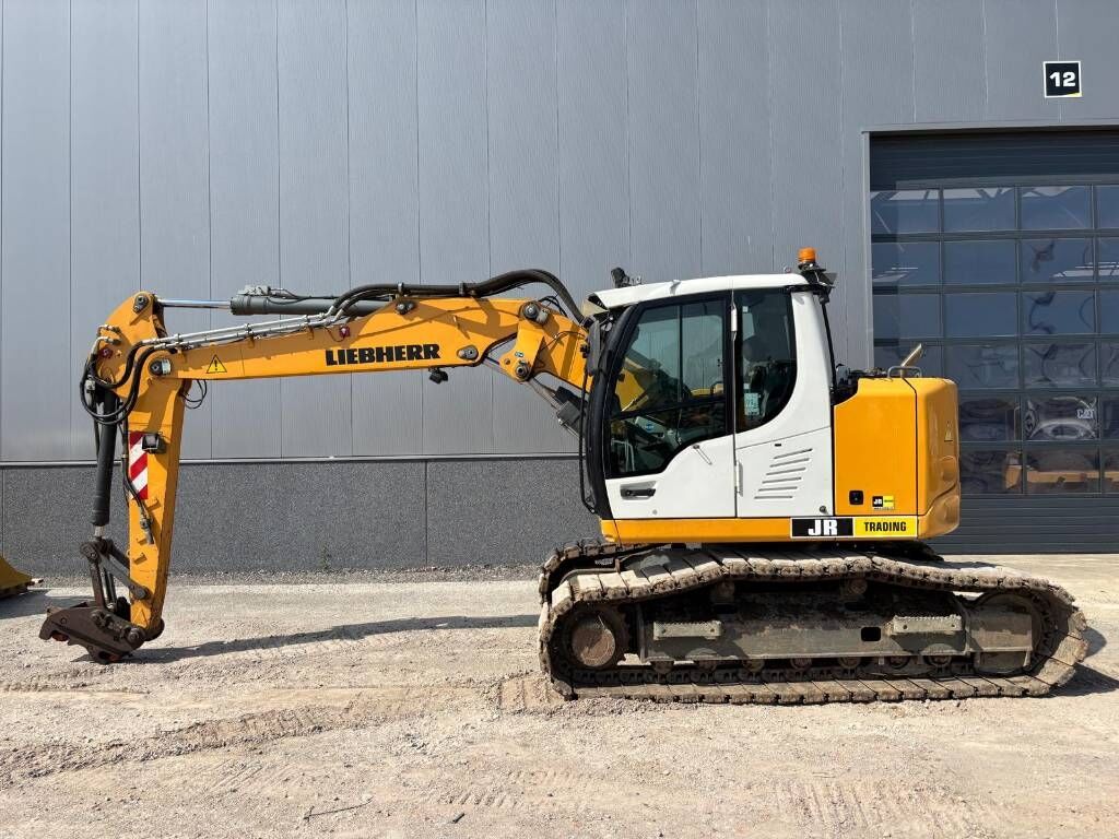 Liebherr R 914 Compact Litronic Liebherr R 914 Compact Litronic - Lánctalpas kotró: 1 kép. Liebherr R 914 Compact Litronic Liebherr R 914 Compact Litronic - Lánctalpas kotró: 1 kép.