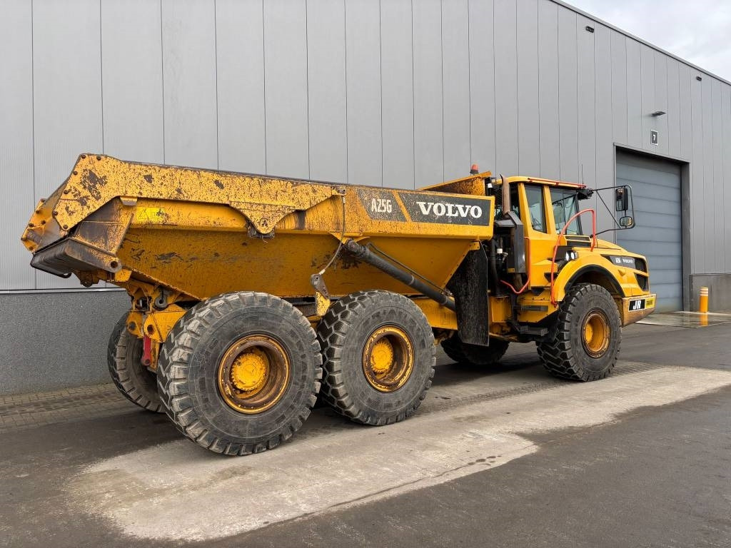 Volvo A 25 G - Csuklós dömper: 5 kép. Volvo A 25 G - Csuklós dömper: 5 kép.