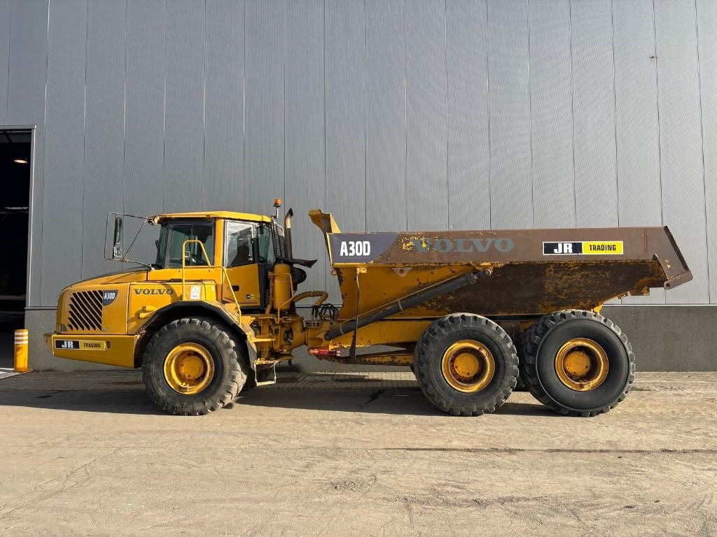 Volvo A 30 D - Csuklós dömper: 2 kép. Volvo A 30 D - Csuklós dömper: 2 kép.