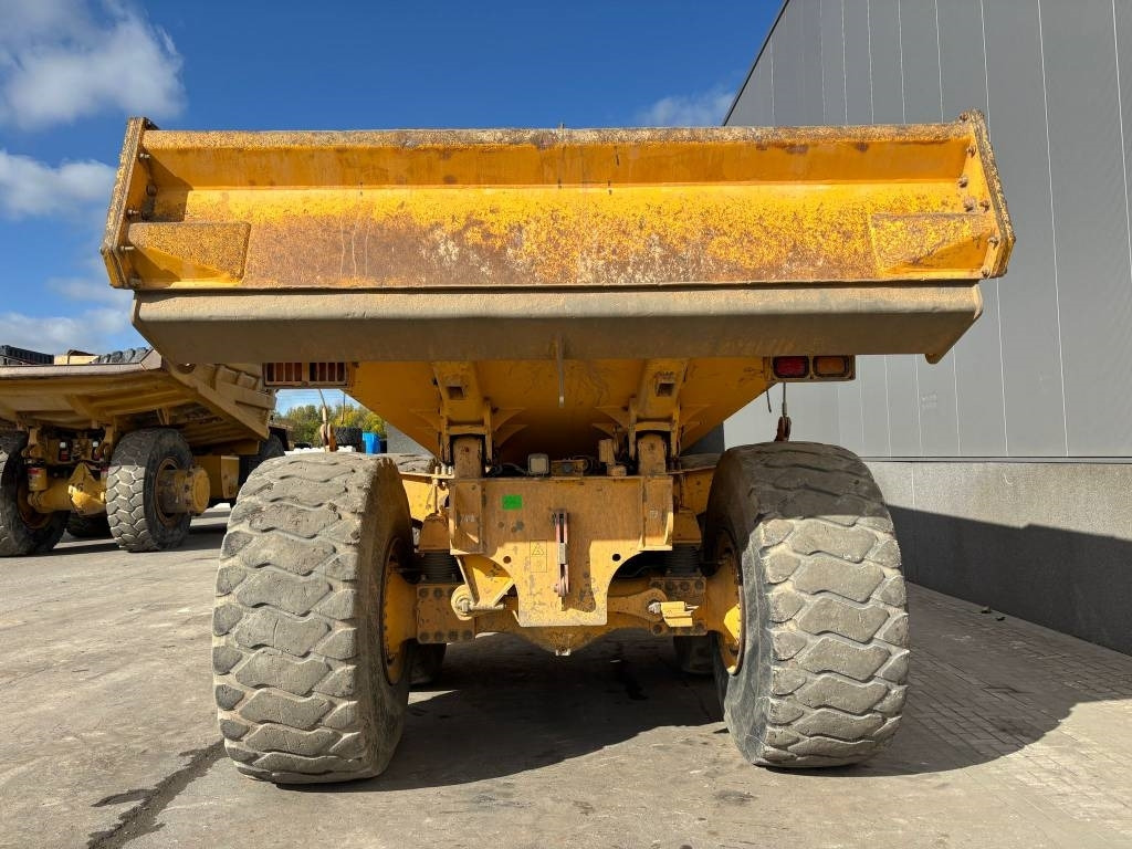 Volvo A 40 F - Csuklós dömper: 4 kép. Volvo A 40 F - Csuklós dömper: 4 kép.
