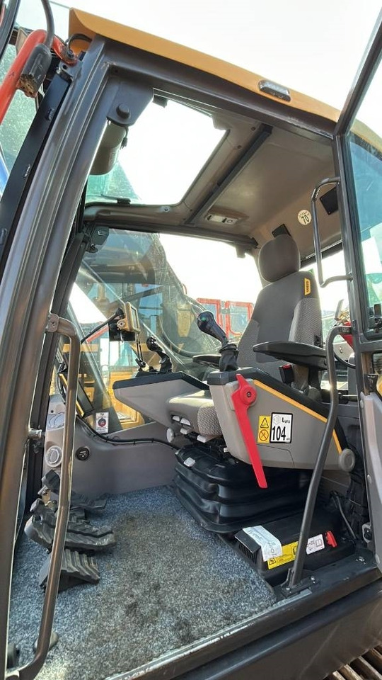 Lánctalpas kotró Volvo EC 300 EL TOPCON GPS / Roto / 2 Buckets: 12 kép.