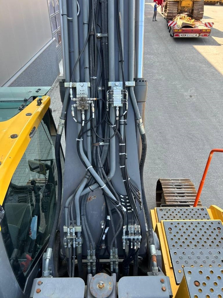 Lánctalpas kotró Volvo EC 300 EL TOPCON GPS / Roto / 2 Buckets: 32 kép.