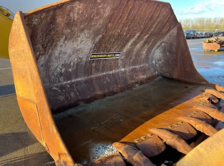 Volvo L350F Rock Bucket (Volvo) - Kanál - Építőipari gépek: 1 kép. Volvo L350F Rock Bucket (Volvo) - Kanál - Építőipari gépek: 1 kép.