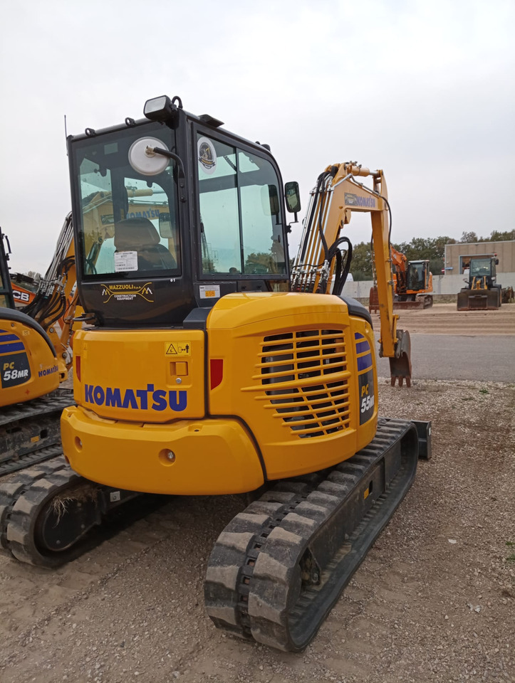 KOMATSU PC55MR-5 - Minikotró: 1 kép. KOMATSU PC55MR-5 - Minikotró: 1 kép.