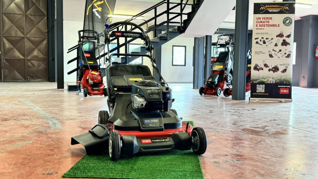 Toro – TimeMaster® TM76 76cm Lawn Mower 21815 - Kerti fűkasza: 2 kép. Toro – TimeMaster® TM76 76cm Lawn Mower 21815 - Kerti fűkasza: 2 kép.