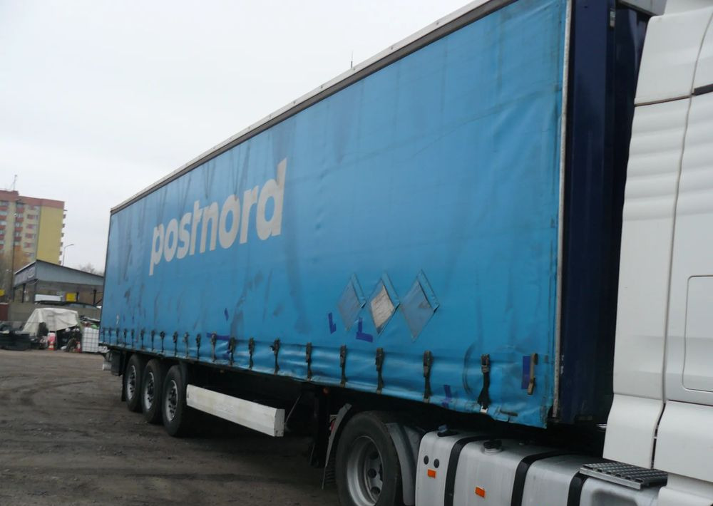 Krone SDP27 - Ponyvás teherautó: 2 kép. Krone SDP27 - Ponyvás teherautó: 2 kép.