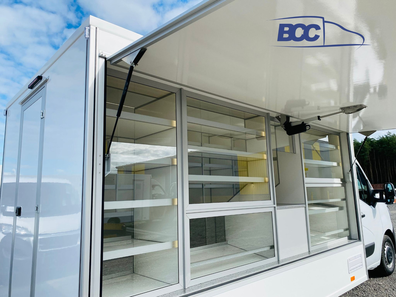 BCC POLSKA - FOOD TRUCK - MOBILNY SKLEP SPOŻYWCZY, AUTO SKLEP SPOŻYWCZY - PEUGEOT BOXER - Büféautó: 5 kép. BCC POLSKA - FOOD TRUCK - MOBILNY SKLEP SPOŻYWCZY, AUTO SKLEP SPOŻYWCZY - PEUGEOT BOXER - Büféautó: 5 kép.