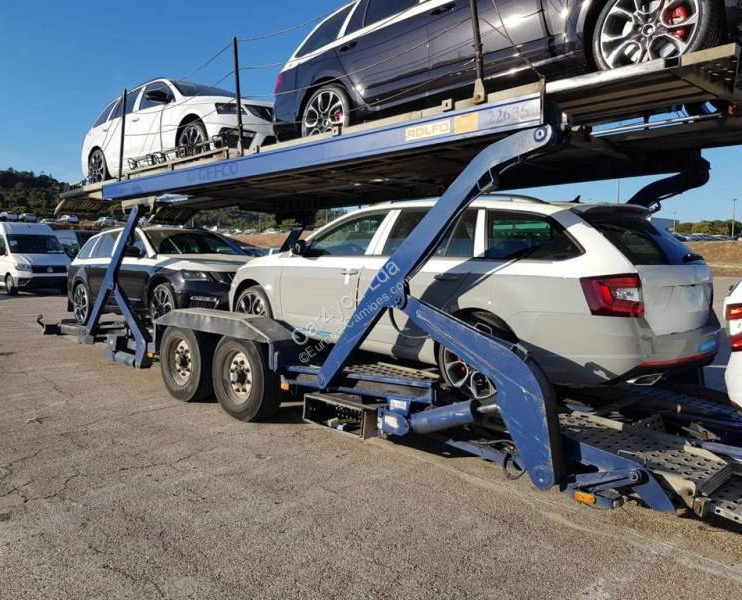 Renault Premium 420 DCI - Autószállító teherautó: 3 kép. Renault Premium 420 DCI - Autószállító teherautó: 3 kép.