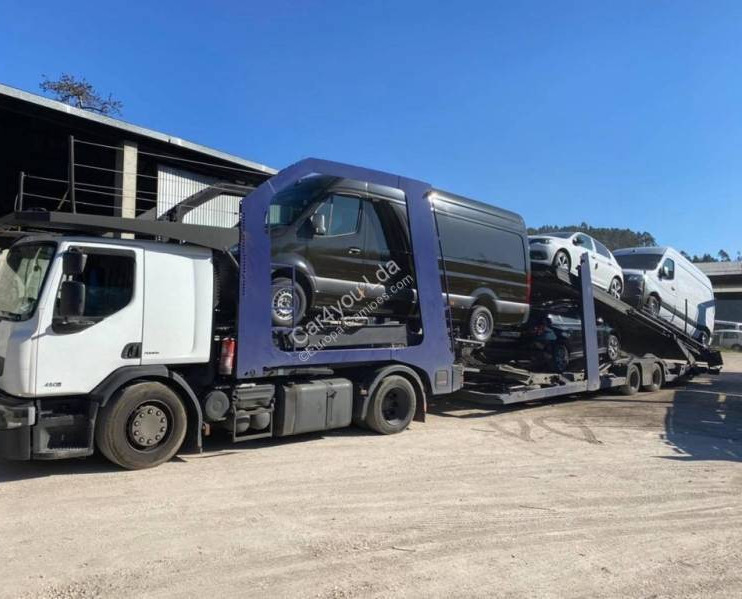 Renault Premium 450.19 DXI - Autószállító teherautó: 1 kép. Renault Premium 450.19 DXI - Autószállító teherautó: 1 kép.