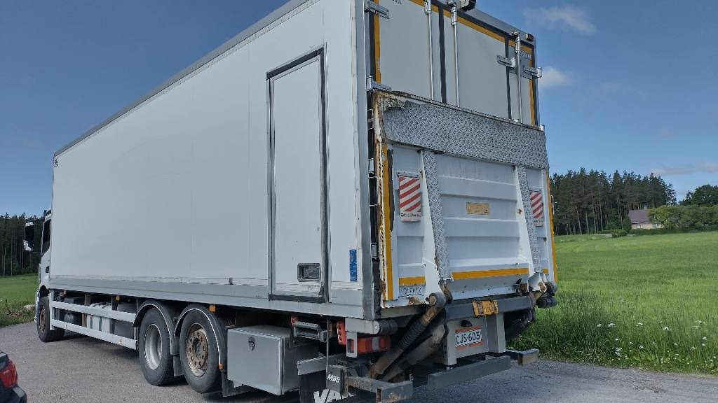 Mercedes-Benz Antos 2540 9,5m kylmäkori,Frc 2027 - Hűtős teherautó: 3 kép. Mercedes-Benz Antos 2540 9,5m kylmäkori,Frc 2027 - Hűtős teherautó: 3 kép.