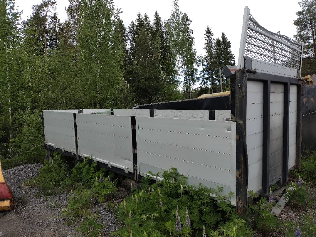 Platós felépítmény Rahtilava 6,40m nosturitupet+teline: 6 kép.