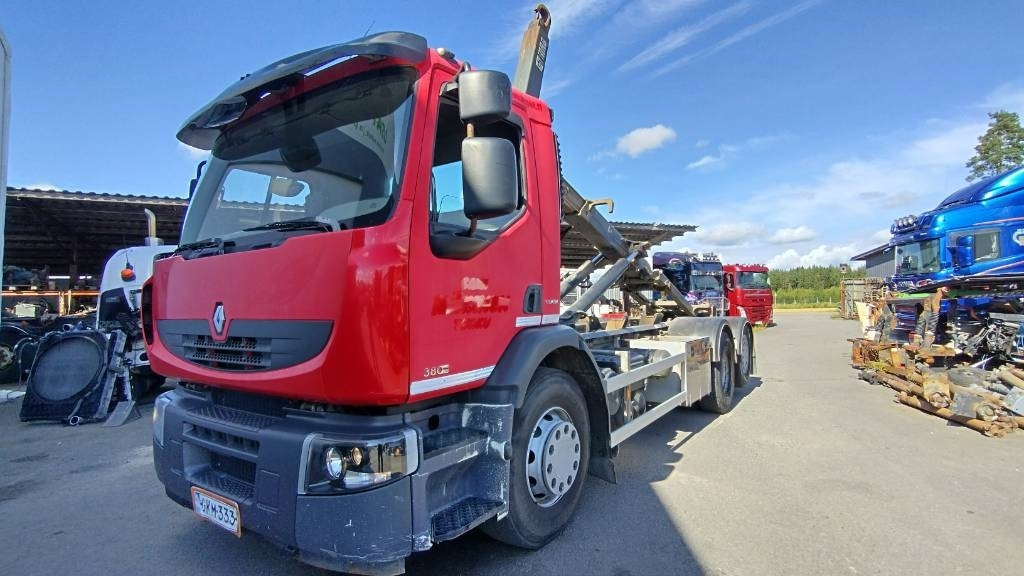 Renault Premium 380dxi 5,30m multilift koukkulaite  - Horgos rakodó teherautó: 2 kép. Renault Premium 380dxi 5,30m multilift koukkulaite  - Horgos rakodó teherautó: 2 kép.