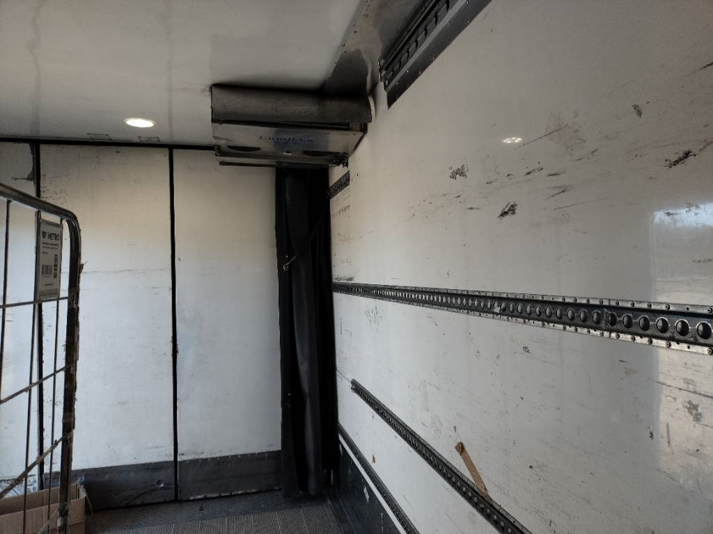 Scania P360 4x2 Vak kylmäkori,lumikko+pl  lízing Scania P360 4x2 Vak kylmäkori,lumikko+pl: 7 kép.