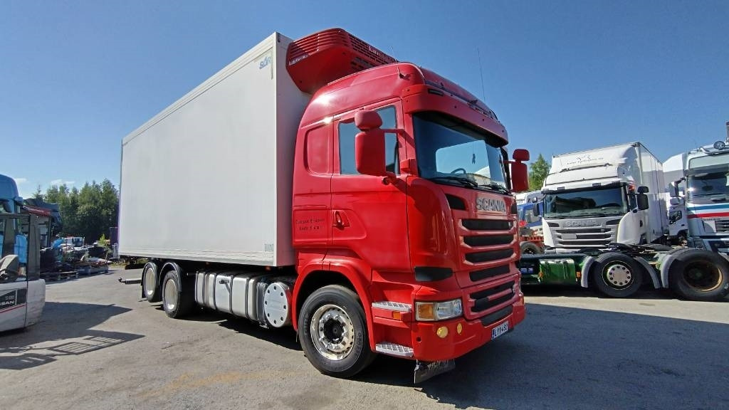 Scania R500 6x2 kylmäkaappi - Hűtős teherautó: 4 kép. Scania R500 6x2 kylmäkaappi - Hűtős teherautó: 4 kép.
