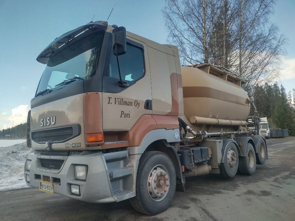 Sisu E14 8x2 kippipainepytty+kompura  - Tartályos teherautó: 2 kép. Sisu E14 8x2 kippipainepytty+kompura  - Tartályos teherautó: 2 kép.