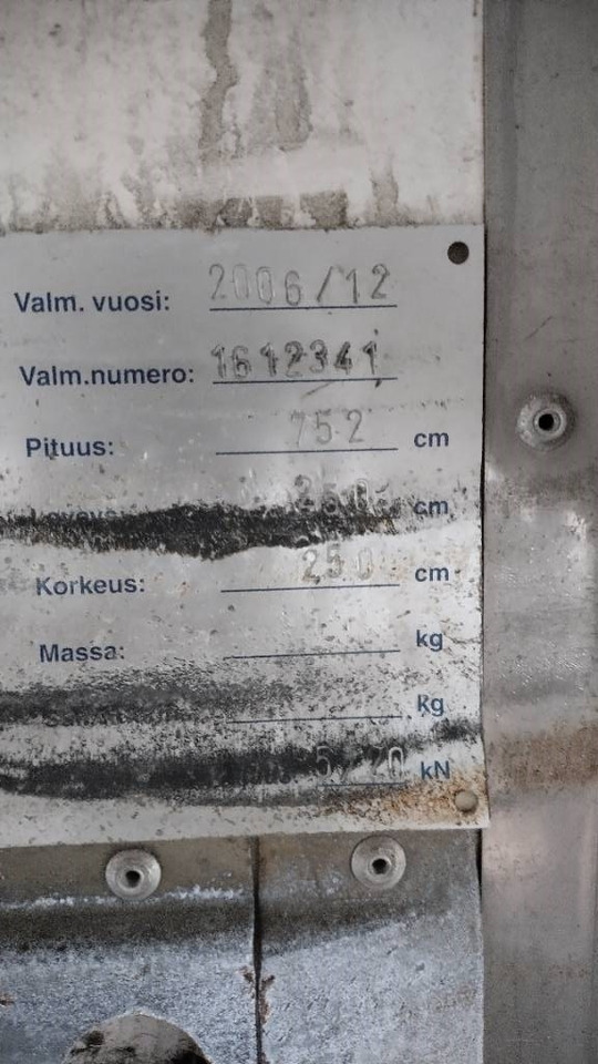 VAK 7,5m kokosivuauk kori+pl-nostin - Doboz felépitmény: 5 kép. VAK 7,5m kokosivuauk kori+pl-nostin - Doboz felépitmény: 5 kép.