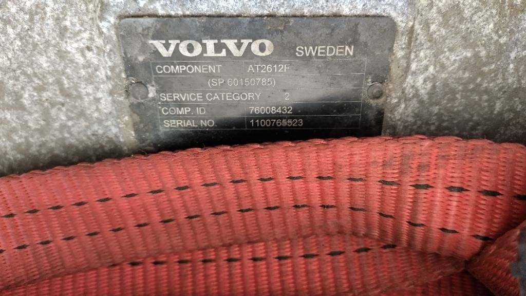 Volvo AT2612F dual pumpulla,320tkm - Sebességváltó - Teherautó: 3 kép. Volvo AT2612F dual pumpulla,320tkm - Sebességváltó - Teherautó: 3 kép.