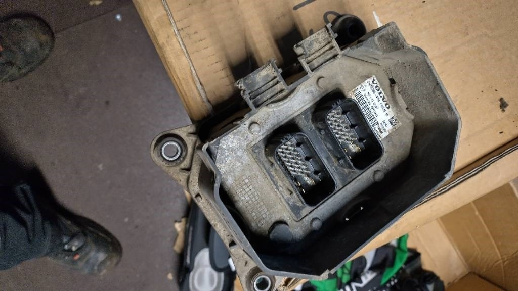 Volvo FCIOMM - Elektromos rendszer - Teherautó: 2 kép. Volvo FCIOMM - Elektromos rendszer - Teherautó: 2 kép.