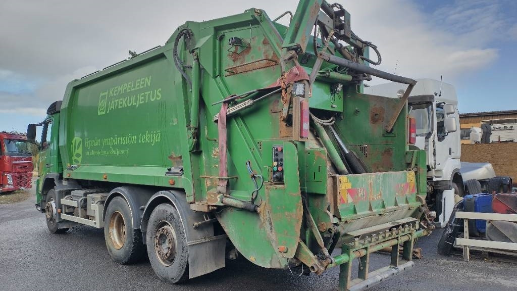 Volvo FM330 6x2 Norba pakkaaja,molokki nostin, manuaali - Szemetesautó: 5 kép. Volvo FM330 6x2 Norba pakkaaja,molokki nostin, manuaali - Szemetesautó: 5 kép.