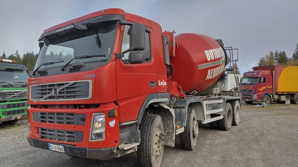 Volvo FM9 8x4 full steel,manual, mixer - Tartályos teherautó: 1 kép. Volvo FM9 8x4 full steel,manual, mixer - Tartályos teherautó: 1 kép.