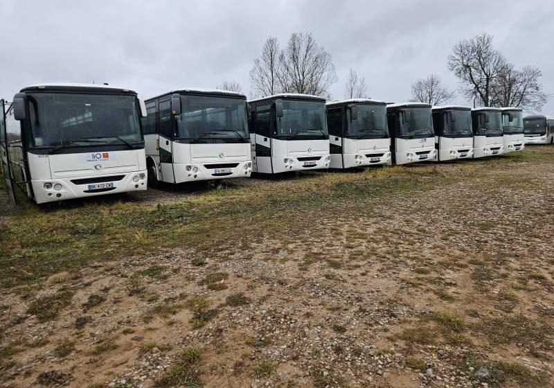 Irisbus AXER / KLIMATYZACJA/ 62 MIEJSCA + 30 STOJĄCYCH - Helyközi busz: 1 kép. Irisbus AXER / KLIMATYZACJA/ 62 MIEJSCA + 30 STOJĄCYCH - Helyközi busz: 1 kép.