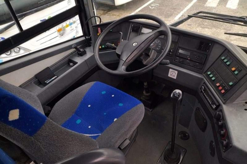Irisbus AXER / SPROWADZONY / MANUAL / KILKA SZTUK - Helyközi busz: 4 kép. Irisbus AXER / SPROWADZONY / MANUAL / KILKA SZTUK - Helyközi busz: 4 kép.