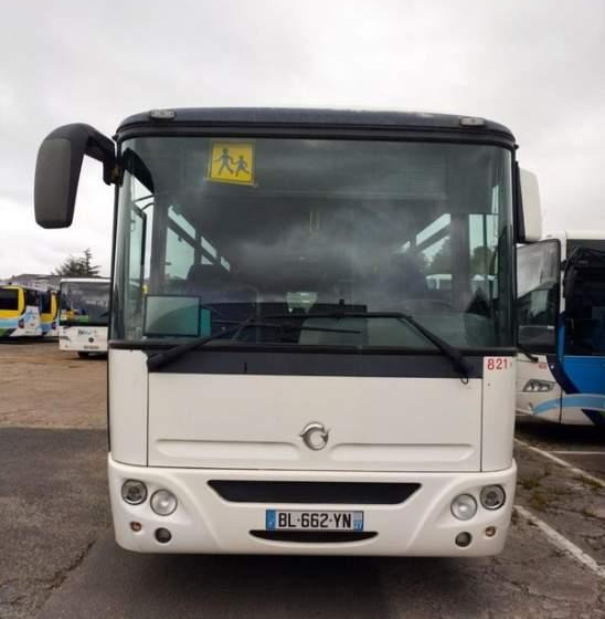 Irisbus AXER / SPROWADZONY / MANUAL / KILKA SZTUK - Helyközi busz: 2 kép. Irisbus AXER / SPROWADZONY / MANUAL / KILKA SZTUK - Helyközi busz: 2 kép.